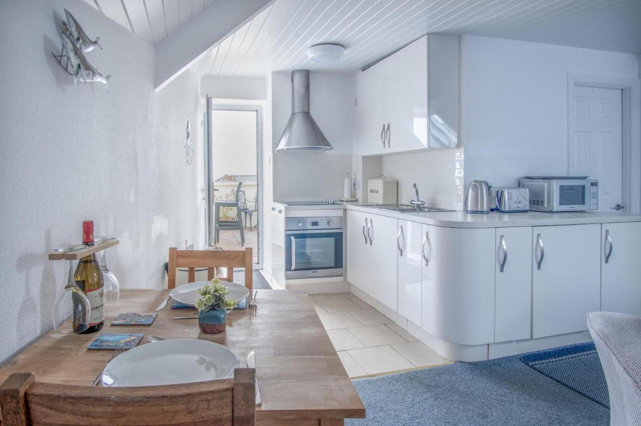 St Julians View - 1 Bedroom Apartment - Тенби Экстерьер фото